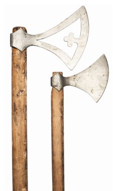 İki nadir Viking eksen. Tarihsel silah. Beyaz arka plan üzerinde izole