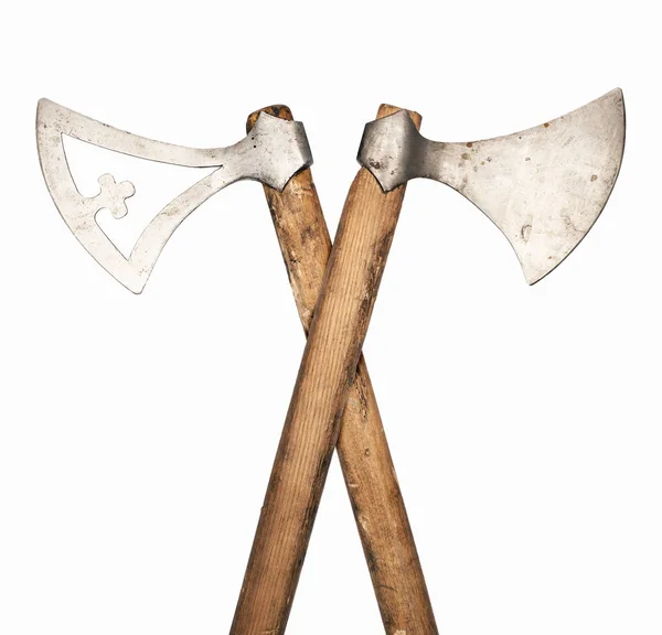 Çapraz eksen. Beyaz arka plan üzerinde izole iki antik silahlar. Viking silah