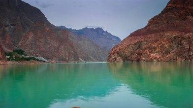 Attabad Lake, Karakurum karayolu, Hunza, Pakistan güzel görünümü