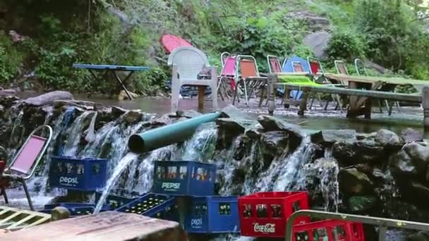 Water Fall Cafe Kaghan Pakistan People Sit Eat Fresh Water — Stock Video