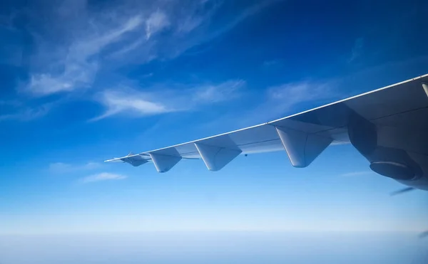 Plane Wing Beautiful Blue Sky Clouds Ocean Window Plane — Stock Photo, Image