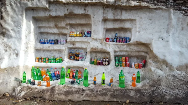 Drink Shop, korzystanie Glaier zachować pić zimno, w Naran Obrazek Stockowy