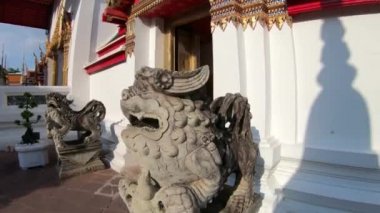Heykel Wat Phra Chetuphon (Wat Pho) Budist tapınağı kompleksi Phra Nakhon Bölgesi, Bangkok, Tayland 25 / 11 / 2019