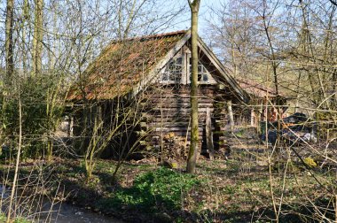 Boehme Nehri 'ndeki Tarihi Su Değirmeni, Neumuehlen, Aşağı Saksonya