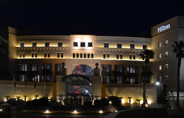 Malta Adası, Portomaso 'da Gece Oteli