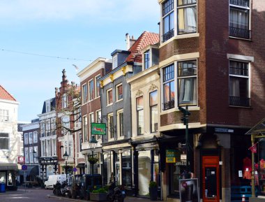 Hollanda 'nın başkenti Den Haag' daki Sokak Sahnesi