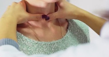 Abdominal palpasyonla Tıp Merkezi.