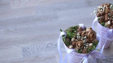 Tek iş. Manuel çalışma. İğne işi