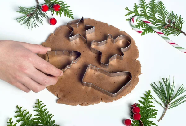 Weihnachtsbacken. Lebkuchen zu Hause backen. — Stockfoto