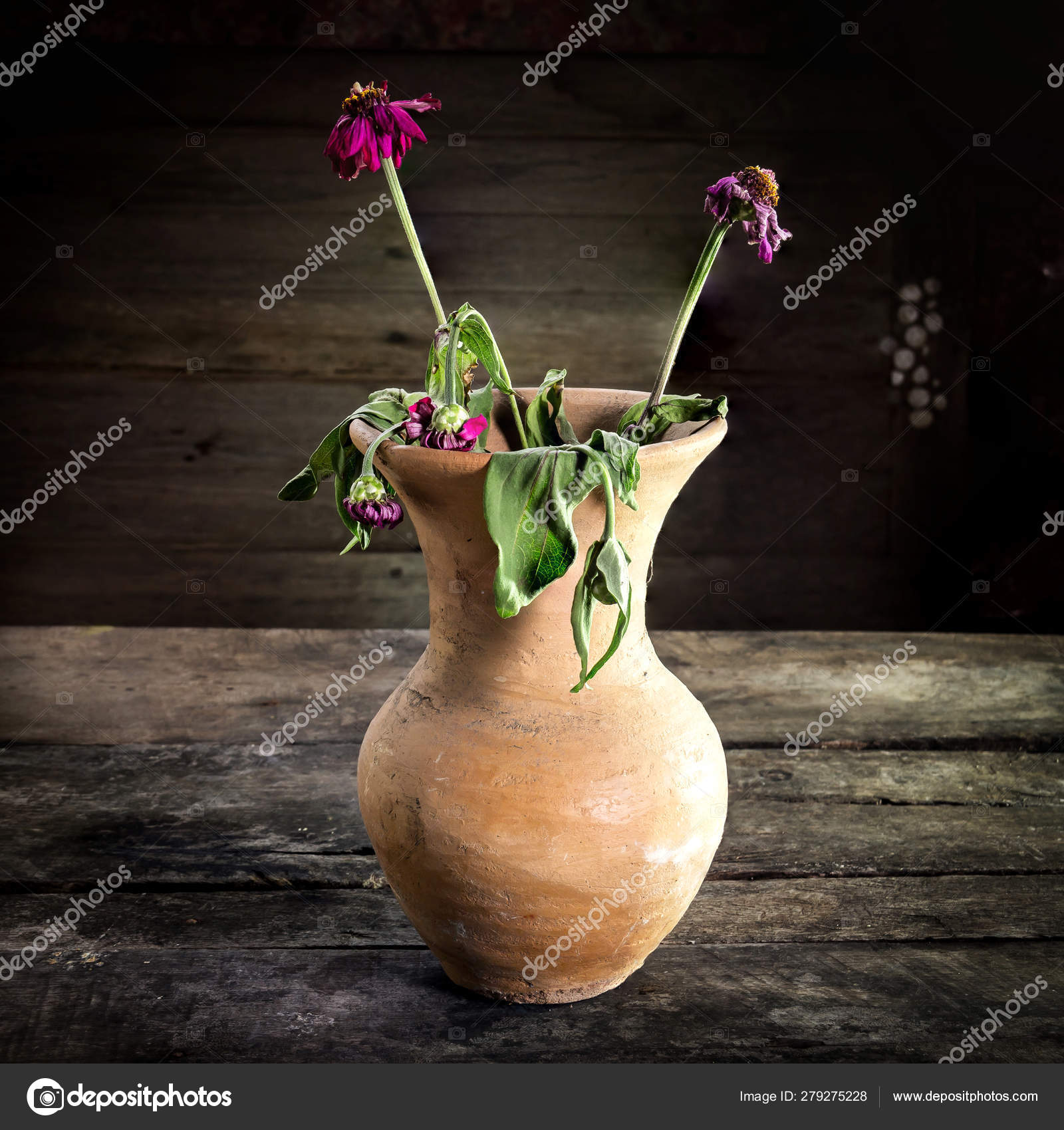 花瓶の花を持つ静物 木製の陶器 ストック写真 C Witoon214 Hotmail Com 花瓶の花を持つ静物 木製の陶器 ストック写真 C Witoon214 Hotmail Com