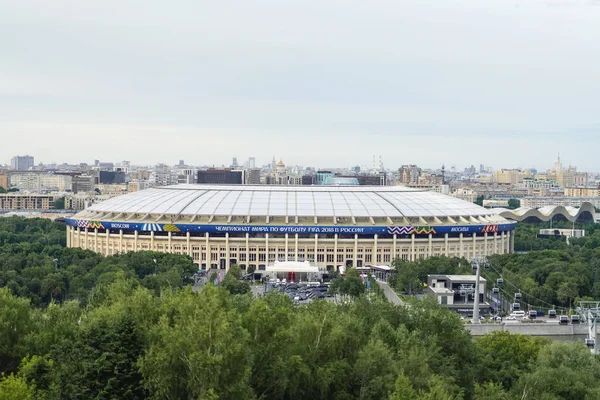 Moskau, Russland - 14. Juni 2018: Luschniki-Stadion Nationalstadion Russlands. Blick auf die große Sportarena, die Fußball-WM 2018. Sportanlagen — Stockfoto