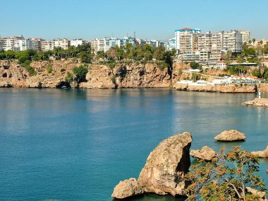 Antalya 'nın modern Konyaalti ilçesine Karaalioğlu parkından manzara