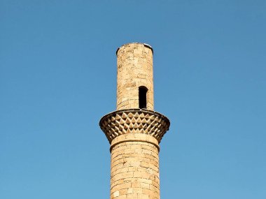 Türkiye 'nin Antalya ilinin Kaleici ilçesinde 13. yüzyıla ait küçültülmüş minare (Kesik Minare Camii)