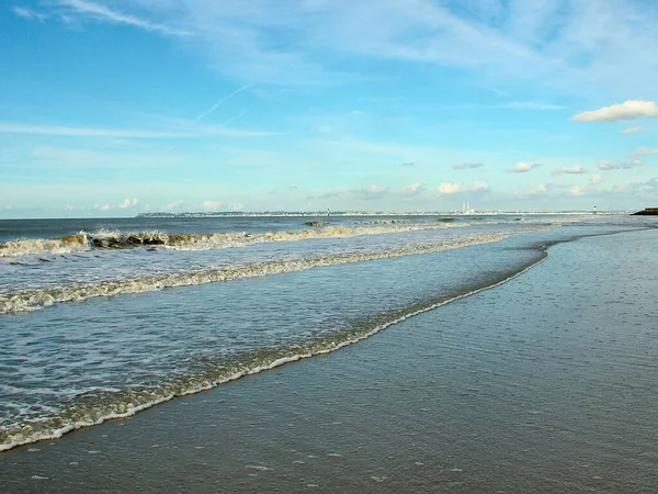 Plage Deauville Automne Loin Vous Pouvez Voir Ville Portuaire Havre — Photo