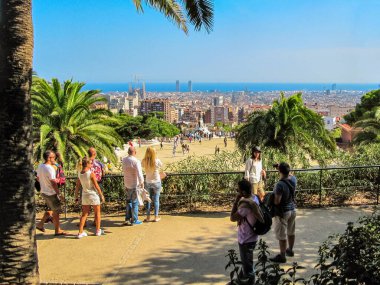 Barselona, İspanya - 28 Eylül 2015: Şehrin panoramik manzaralı ana meydanı