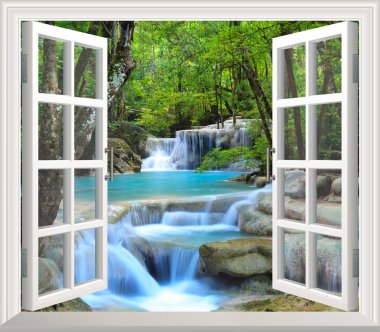 Şelale penceresinden güzel görünümü. 