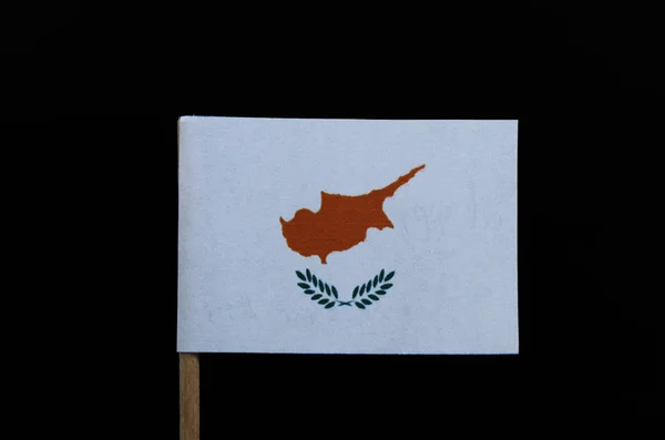 黒い背景につまようじをキプロスの公式と美しい旗 白地にツイン オリーブの枝の上のキプロス共和国の国の概要 — ストック写真