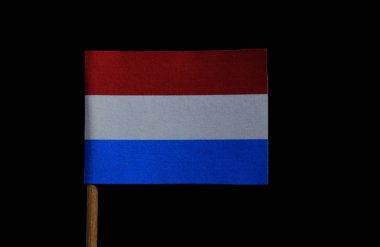Lüksemburg resmi ve çok basit bayrağı üzerinde kürdan siyah arka plan üzerine. Flagge Luxemburgs. Kırmızı, beyaz ve açık mavi yatay bir kabile.