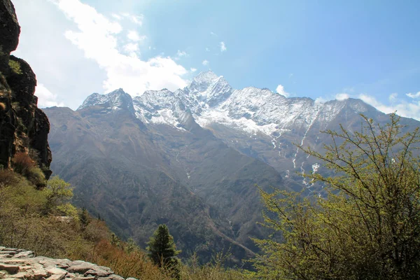 Πυροβολήθηκε Από Μονοπάτι Του Everest Basecamp Στο Νεπάλ — Φωτογραφία Αρχείου
