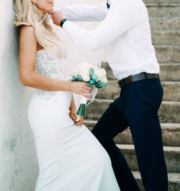 Damadın el gelinin wirst ihale tutarak Close-Up