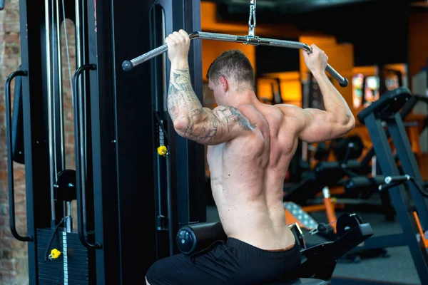 Atleet Pompt Spieren Het Concept Van Gezond Eten Levensstijl Liefde — Stockfoto