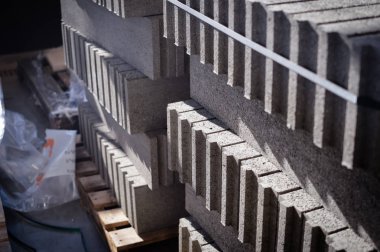 İnşaat malzemeleri arka bina yakın çekim