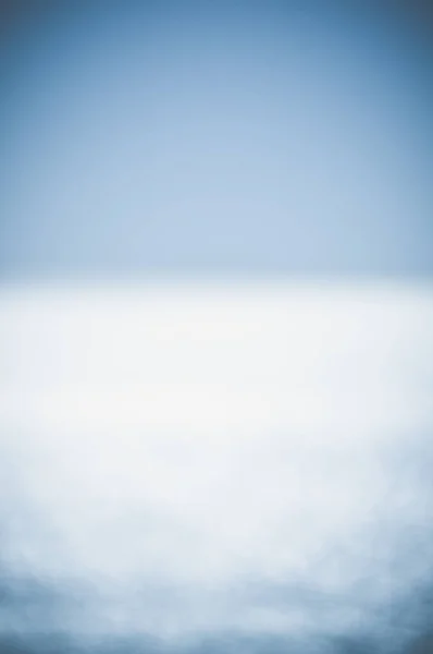 Suyun Arka Planındaki Bulanık Işık Güneşli Açık Deniz Manzarası Parlak — Stok fotoğraf