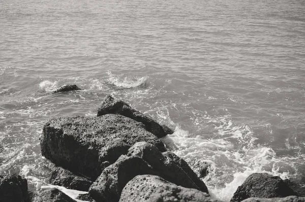 自然石の灰色のテクスチャ背景 — ストック写真