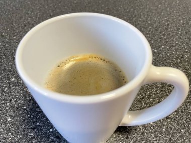 Bir fincan espresso kahve.