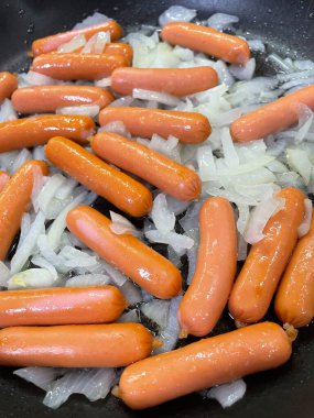 soğan Kızarmış sosis