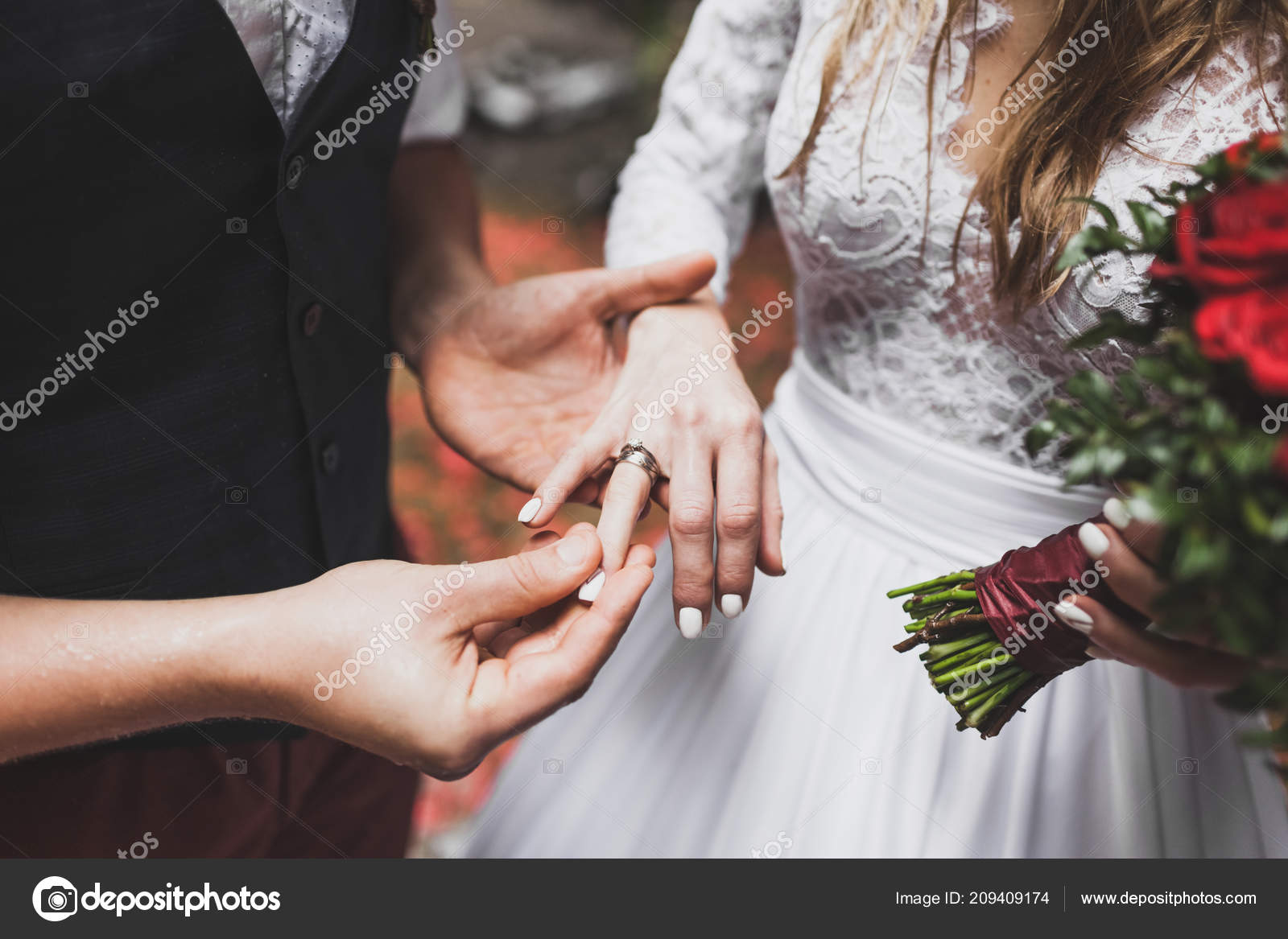 Indian Pakistani Engaged Couple Bride Groom Holding Hands Jewelry Rings  Stock Photo by ©mynoemy 325573964