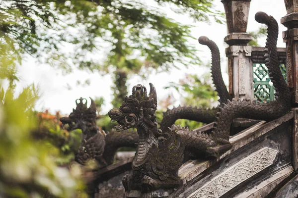 Tirta Gangga Architecture Balinaise Statue Traditionnelle Divinité Forme Dragon — Photo