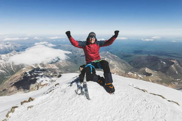 Boldog Ember Elbrus Hegy Tetején Oroszország — Stock Fotó