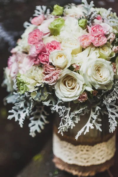 Svatební Květinové Kompozice Kytice Jemné Růžové Růže — Stock fotografie