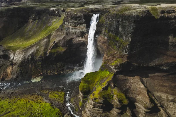 Légifotó a Haifoss nagy vízesés Dél-Icealnd. Fekete HIG — Stock Fotó