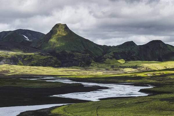 Pohled na černou sopečnou poušť Lakagigar na Islandu Skaftafell na — Stock fotografie