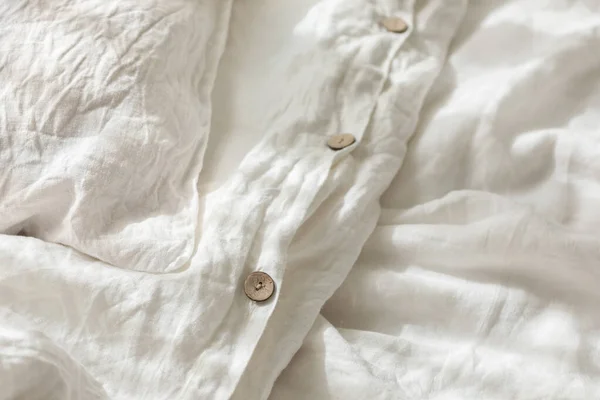 Trendy Organic Natural Linen Bedclothes Wooden Buttons Closeup Bedding Morning — Stock Photo, Image