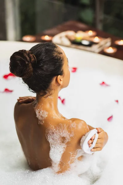 Woman Taking Bath Washing Natural Jute Sponge Tub Foam Bubbles — Stock Photo, Image