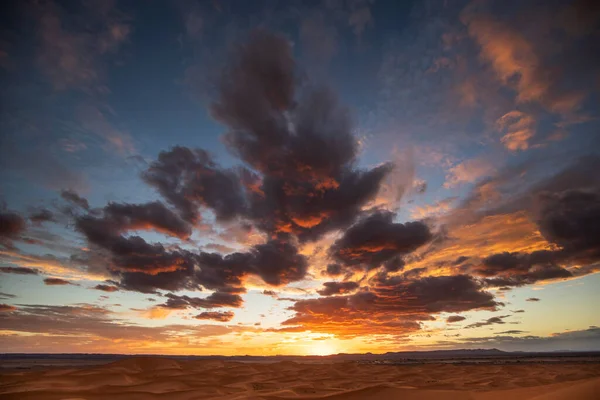 Fantástico Pôr Sol Brilhante Colorido Sobre Dunas Areia Deserto Saara — Fotografia de Stock