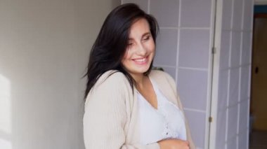 güzel hamile anne mutluluk doğumlular