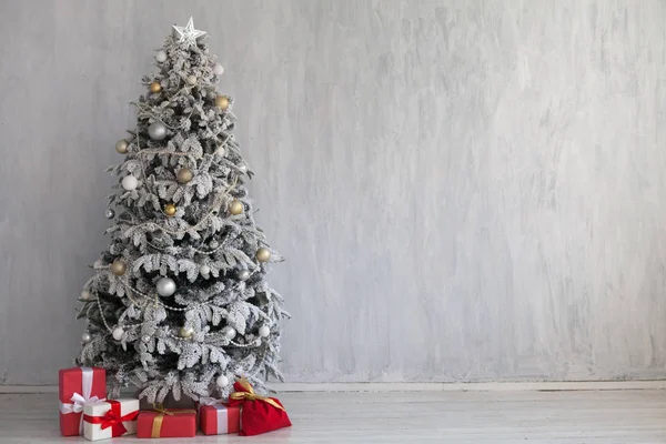 圣诞树冬天新的一年2019装饰礼物背景 — 图库照片