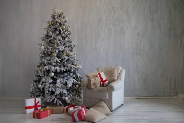 Natal fundo árvore de Natal branco ano novo presentes decoração feriado inverno — Fotografia de Stock