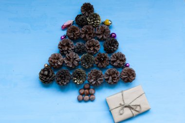 Kış Noel yılbaşı ağaç hediyeler Noel arka plan