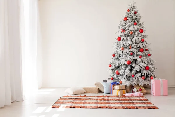 Merry Christmas tree House belső újévi ajándékok — Stock Fotó