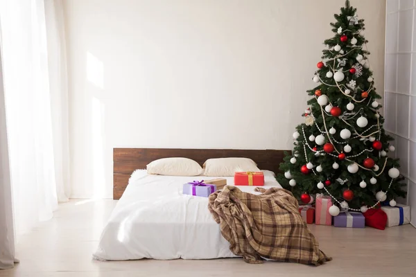 Weihnachten Hintergrund Schlafzimmer mit einem neuen Jahr Geschenke Urlaub — Stockfoto