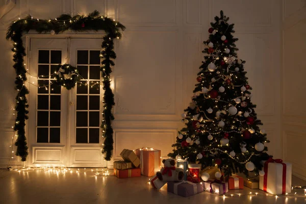 Navidad Luces interiores Festoon año nuevo Feliz Navidad regalos de vacaciones — Foto de Stock