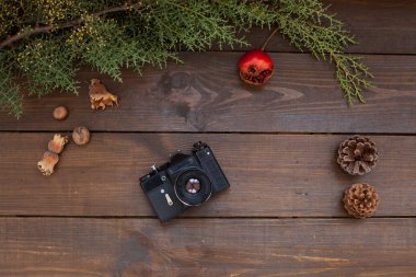 Noel arka plan yılbaşı ağacı Yılbaşı hediyeleri dekor dekorasyon kış tatil