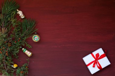 Noel arka plan yılbaşı ağacı Yılbaşı hediyeleri dekor dekorasyon kış tatil