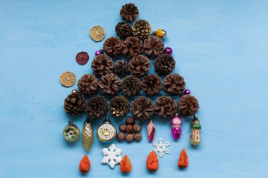 Noel arka plan yılbaşı ağacı Yılbaşı hediyeleri dekor dekorasyon kış tatil