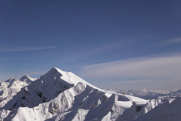 Snowy Mountains domaine de ski Voyage snowboard hiver — Photo